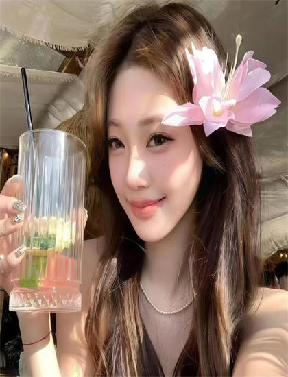 冒险片《暗街陋巷》制作揭秘：拍摄过程中的艰辛与突破 揭示艺术创作的艰辛与快乐