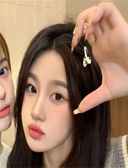 独家的探索四个小女孩的奥秘：隐藏细节与深层意义，提名影片